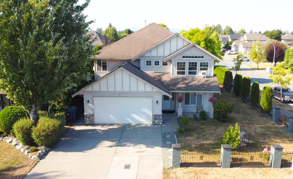 Garden / Landscaping Photo of 27895 Junction Avenue, Abbotsford, BC