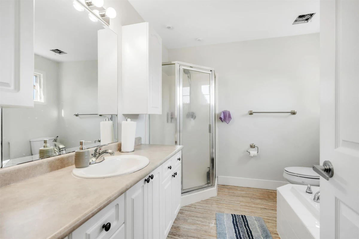 Outdoor Patio Photo of 27895 Junction Avenue, Abbotsford, BC