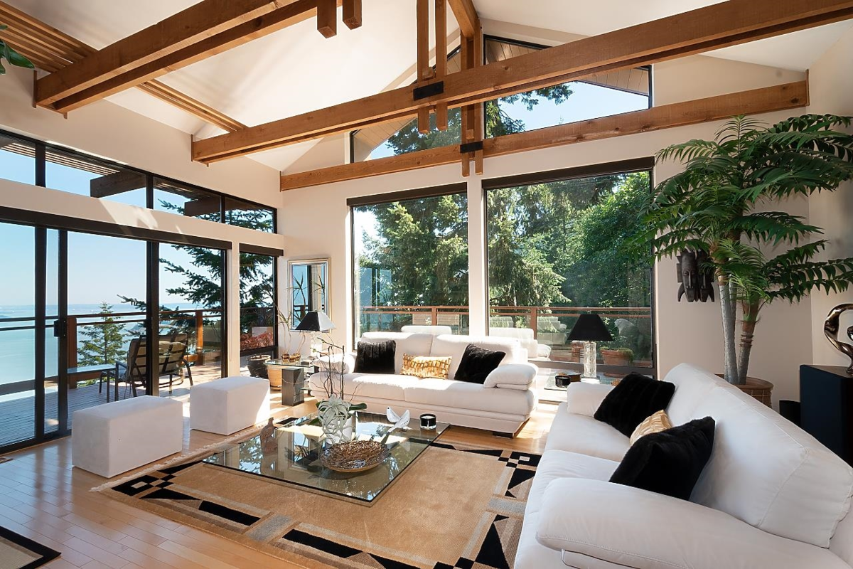 Kitchen Island Photo of 941 Valhalla Place, Bowen Island, BC