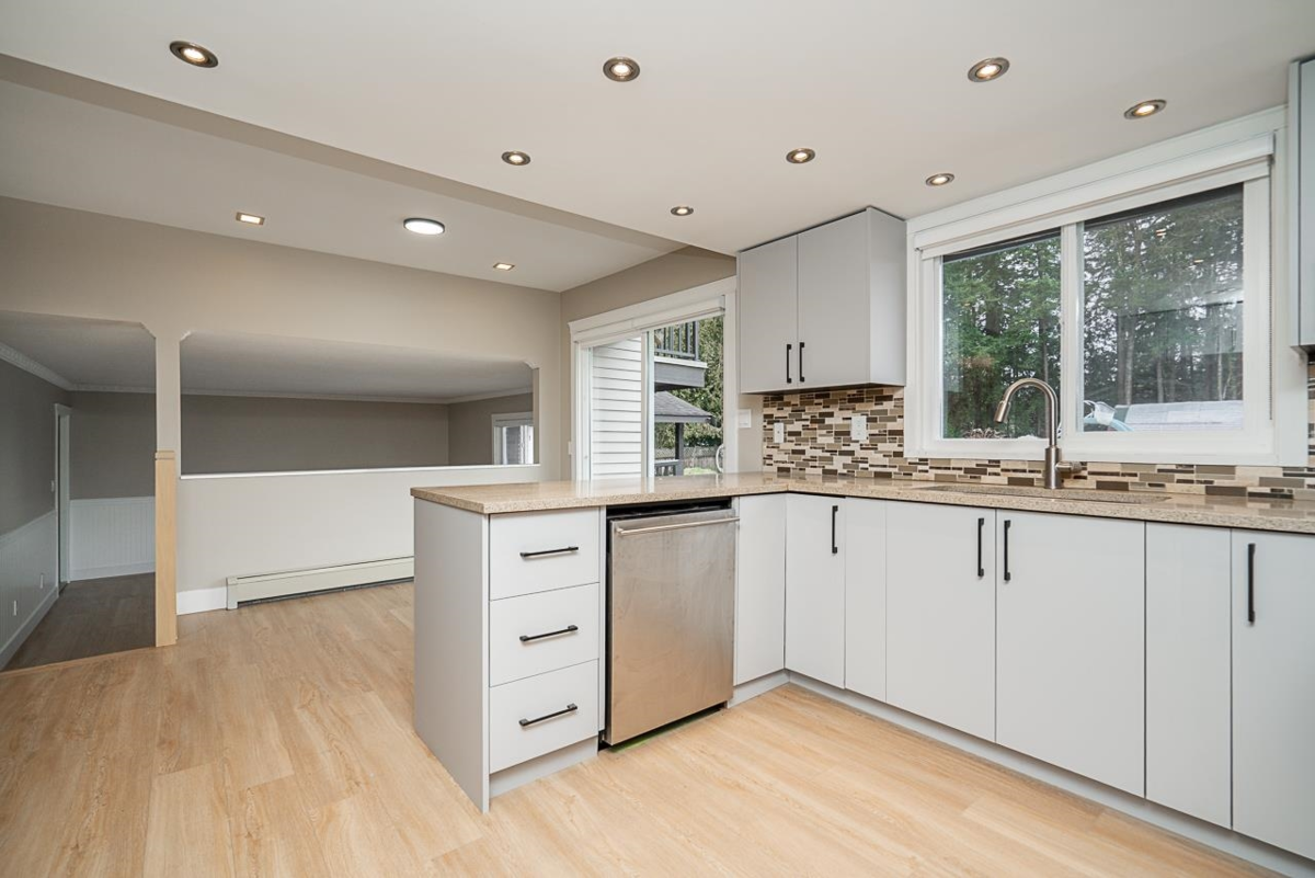 Primary Bedroom Photo of 25016 59 Avenue, Langley, BC