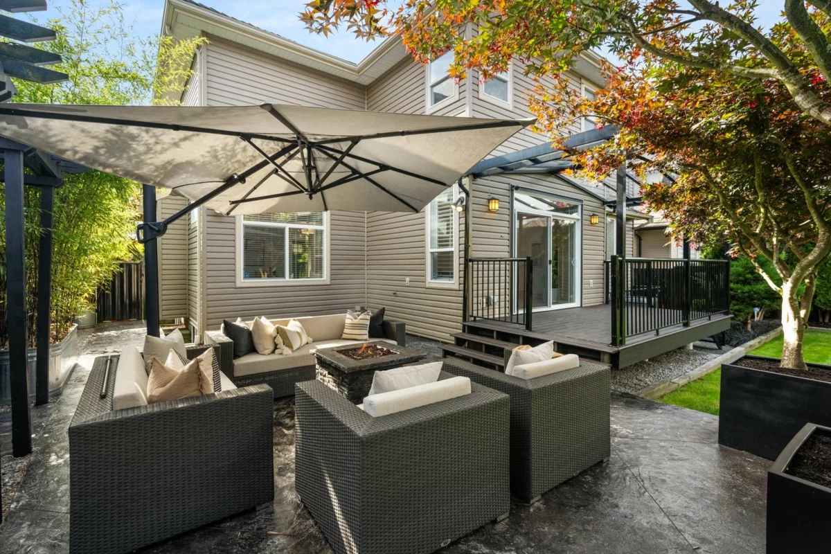 Outdoor Kitchen Photo of 18667 63a Avenue, Surrey, BC