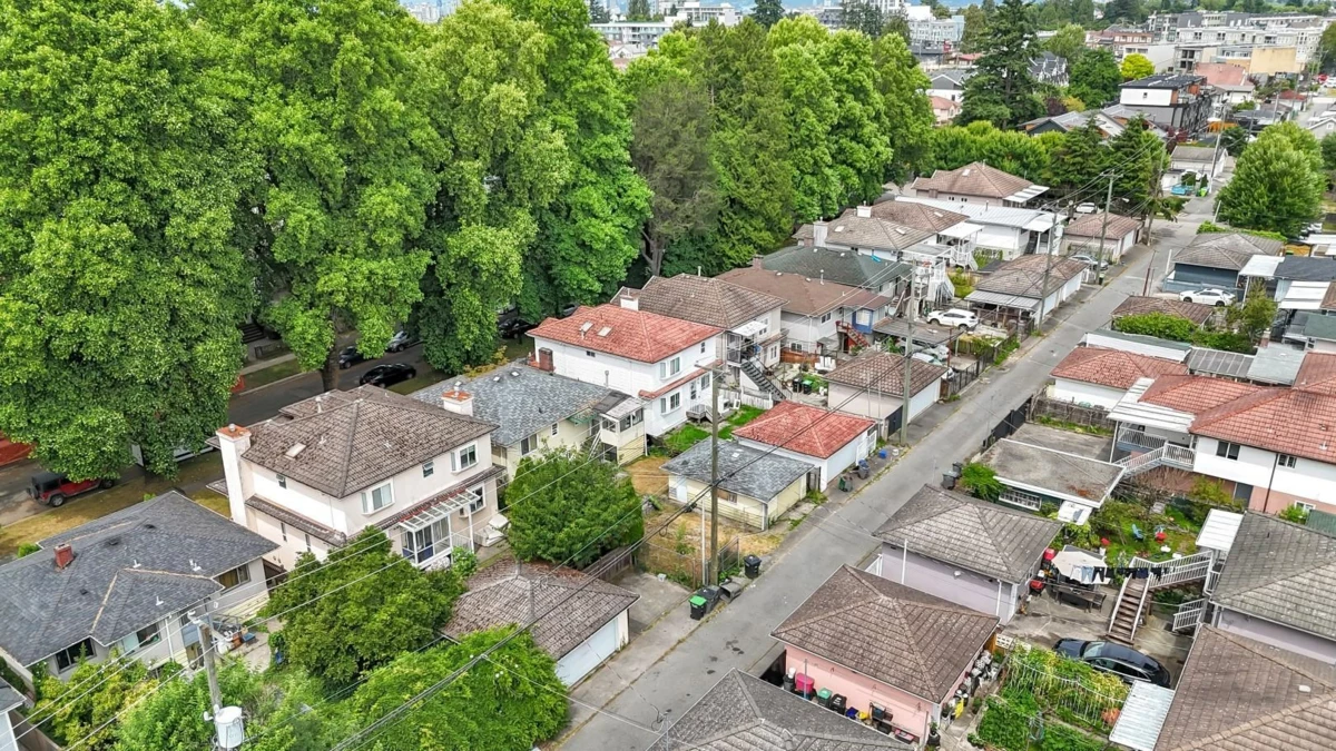 Family Room Photo of 5338 Chambers Street, Vancouver, BC