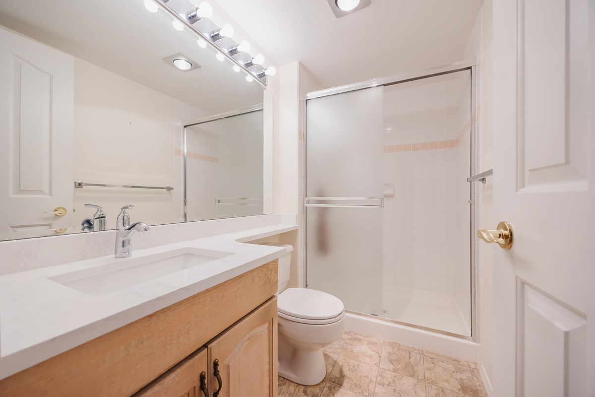 Backyard Photo of 705 3170 Gladwin Road, Abbotsford, BC