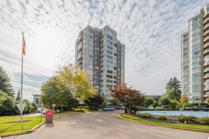 705 3170 Gladwin Road, Abbotsford, BC, Abbotsford — Apartment/Condo for sale