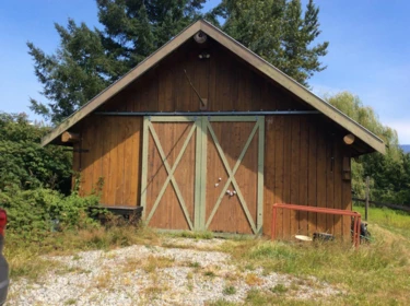 Hot Tub / Spa Photo of 33153 Smith Avenue, Mission, BC