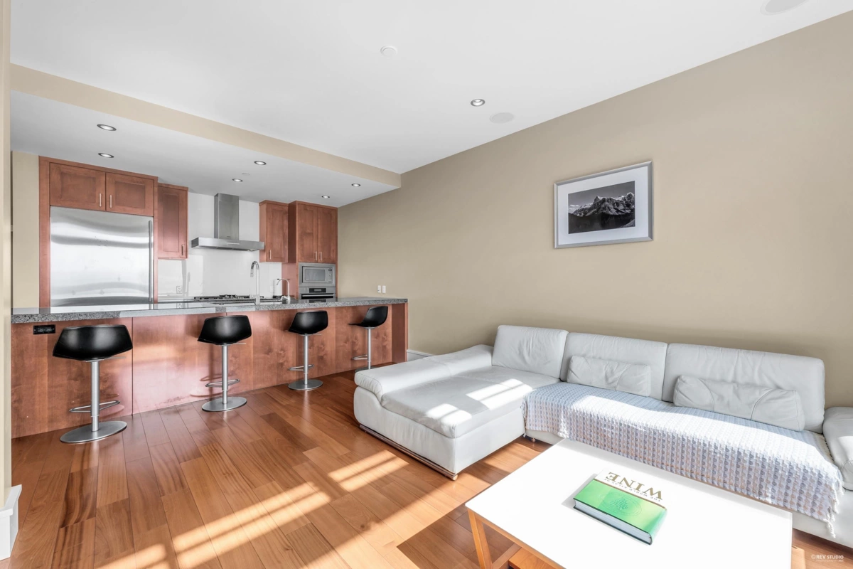 Basement Recreation Room Photo of 102 2575 Garden Court, West Vancouver, BC