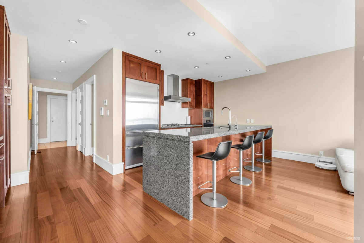 Guest Bathroom Photo of 102 2575 Garden Court, West Vancouver, BC