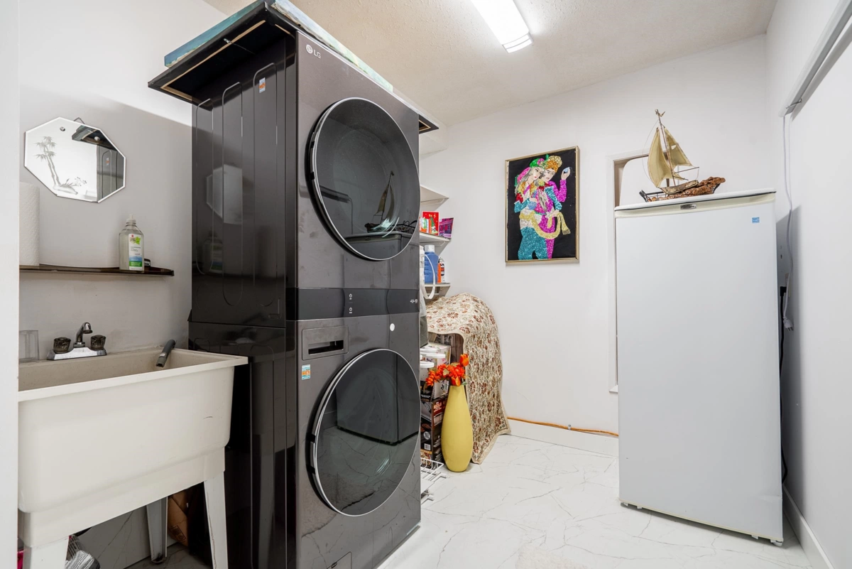Laundry Room Photo of 2940 Dresden Way, North Vancouver, BC