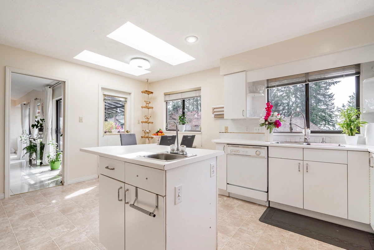 Primary Bathroom Photo of 2940 Dresden Way, North Vancouver, BC