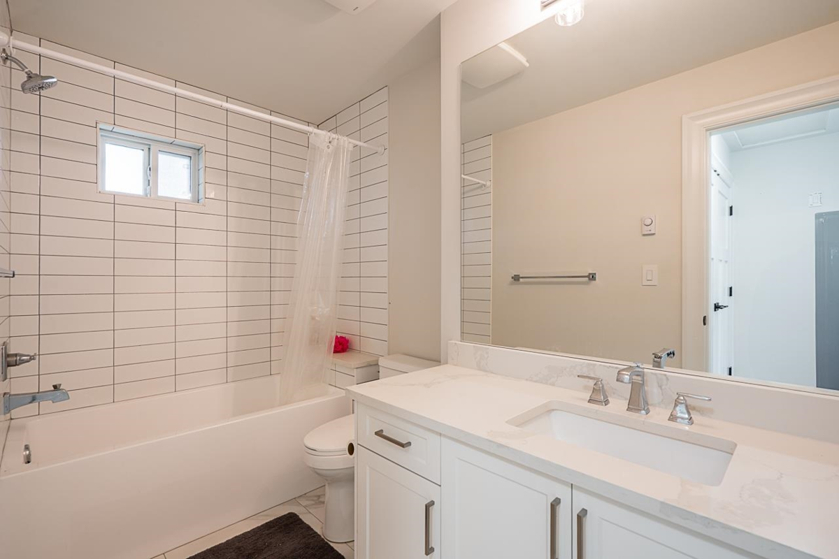 Basement Recreation Room Photo of 1 23256 34a Avenue, Langley, BC