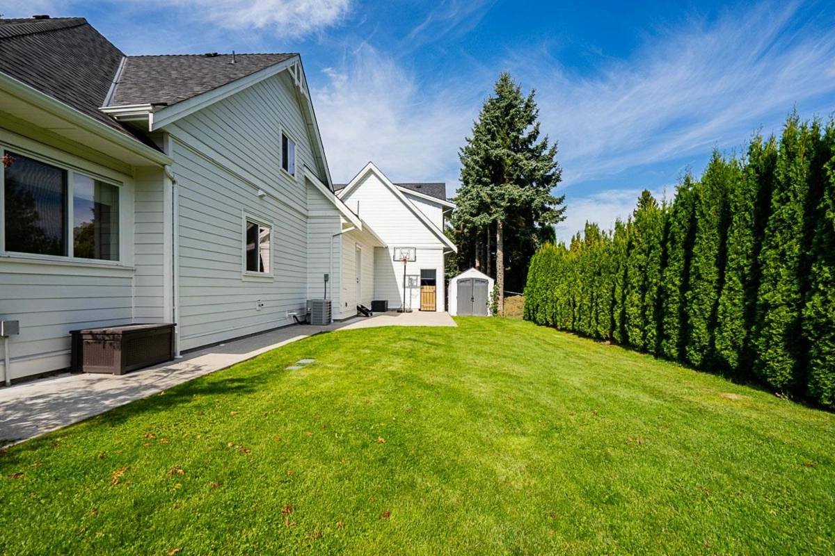 Outdoor Kitchen Photo of 1 23256 34a Avenue, Langley, BC