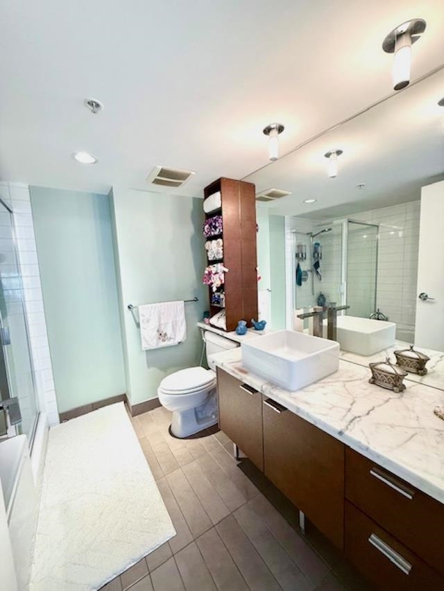 Guest Bathroom Photo of 1106 980 Cooperage Way, Vancouver, BC