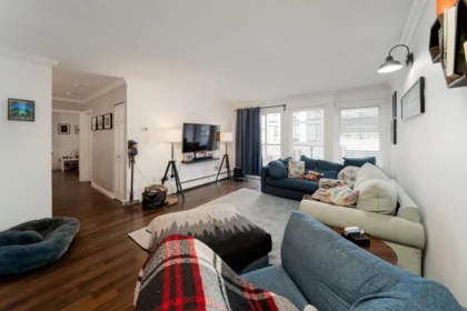 206 1850 E Southmere Crescent, Surrey, BC, Surrey — Apartment/Condo for sale