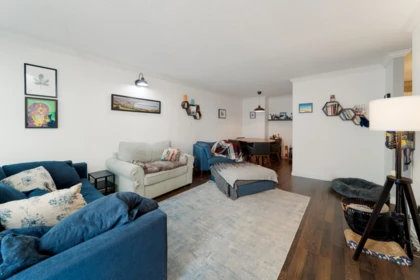 206 1850 E Southmere Crescent, Surrey, BC, Surrey — Apartment/Condo for sale