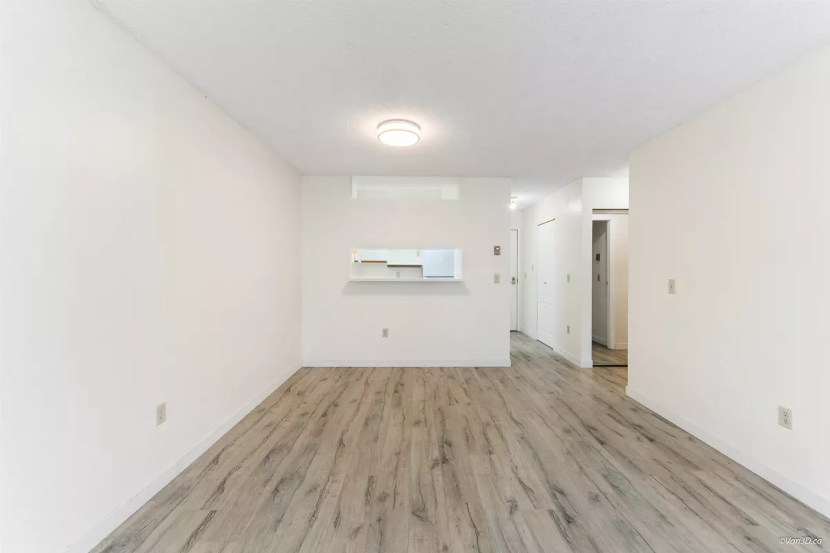 Kitchen Photo of 310 7580 Minoru Boulevard, Richmond, BC