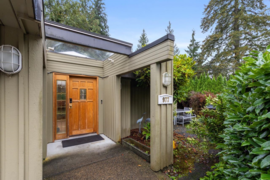 977 Belvedere Drive, North Vancouver, BC