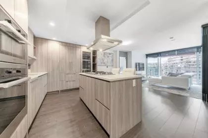1008 1768 Cook Street, Vancouver, BC, Vancouver — Apartment/Condo for sale