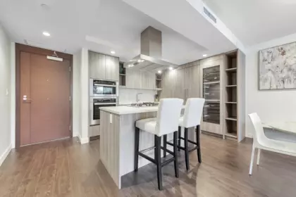 1008 1768 Cook Street, Vancouver, BC, Vancouver — Apartment/Condo for sale
