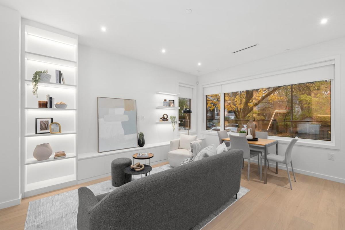 Breakfast Nook Photo of 683 W 18th Avenue, Vancouver, BC