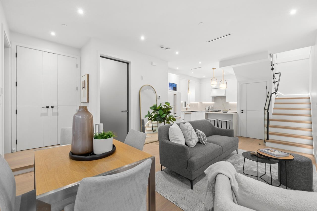 Family Room Photo of 683 W 18th Avenue, Vancouver, BC