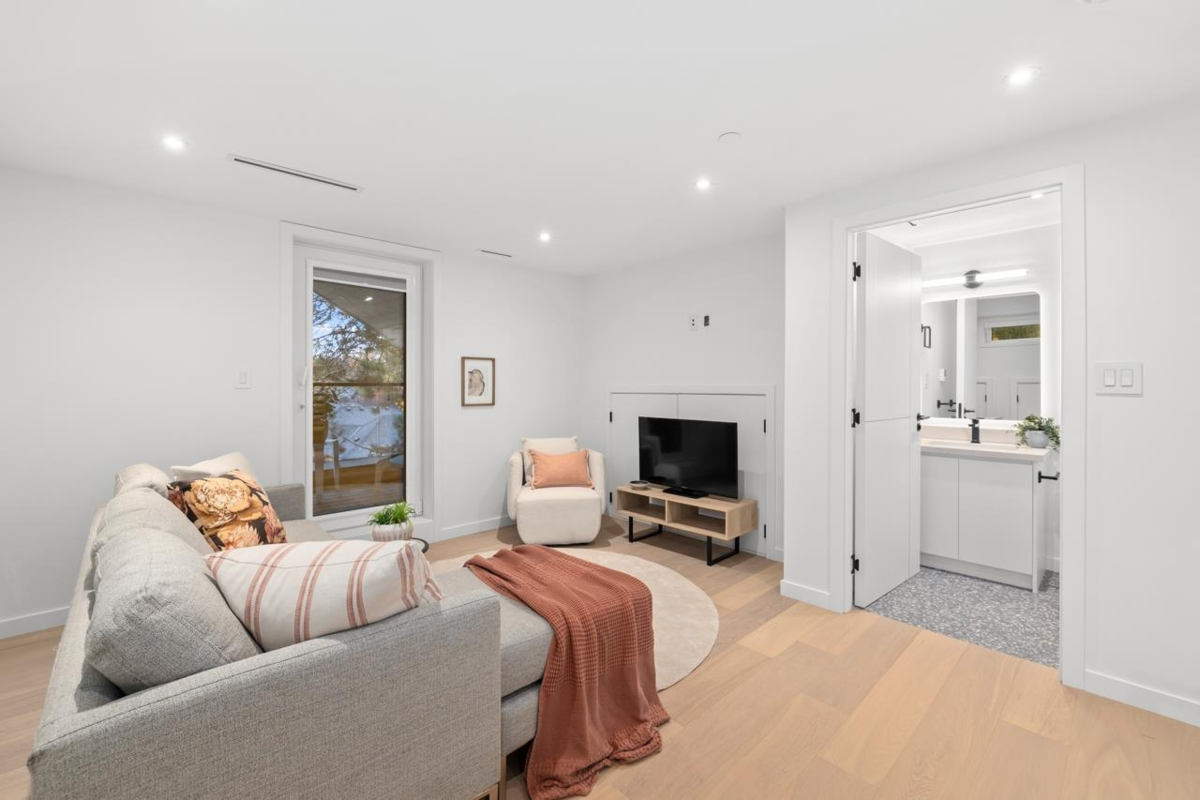 Outdoor Deck Photo of 683 W 18th Avenue, Vancouver, BC