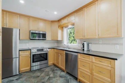 305 20750 Duncan Way, Langley, BC, Langley — Apartment/Condo for sale