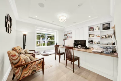 Staircase Photo of 20208 42 Avenue, Langley, BC