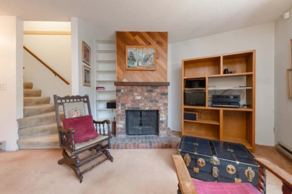 14 251 W 14th Street, North Vancouver, BC, North Vancouver — Townhouse for sale