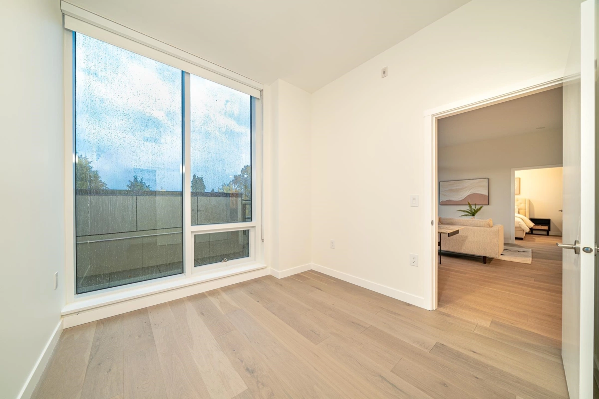 Basement Recreation Room Photo of 501 5212 Cambie Street, Vancouver, BC