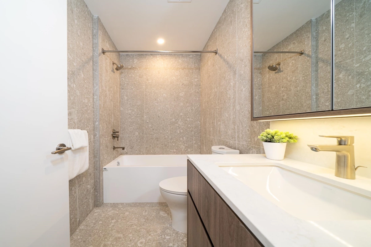 Hallway Photo of 501 5212 Cambie Street, Vancouver, BC