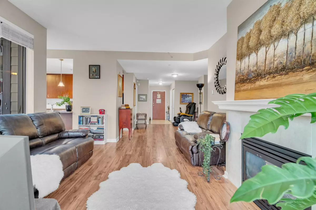 Bedroom 4 Photo of 603 1550 Martin Street, White Rock, BC