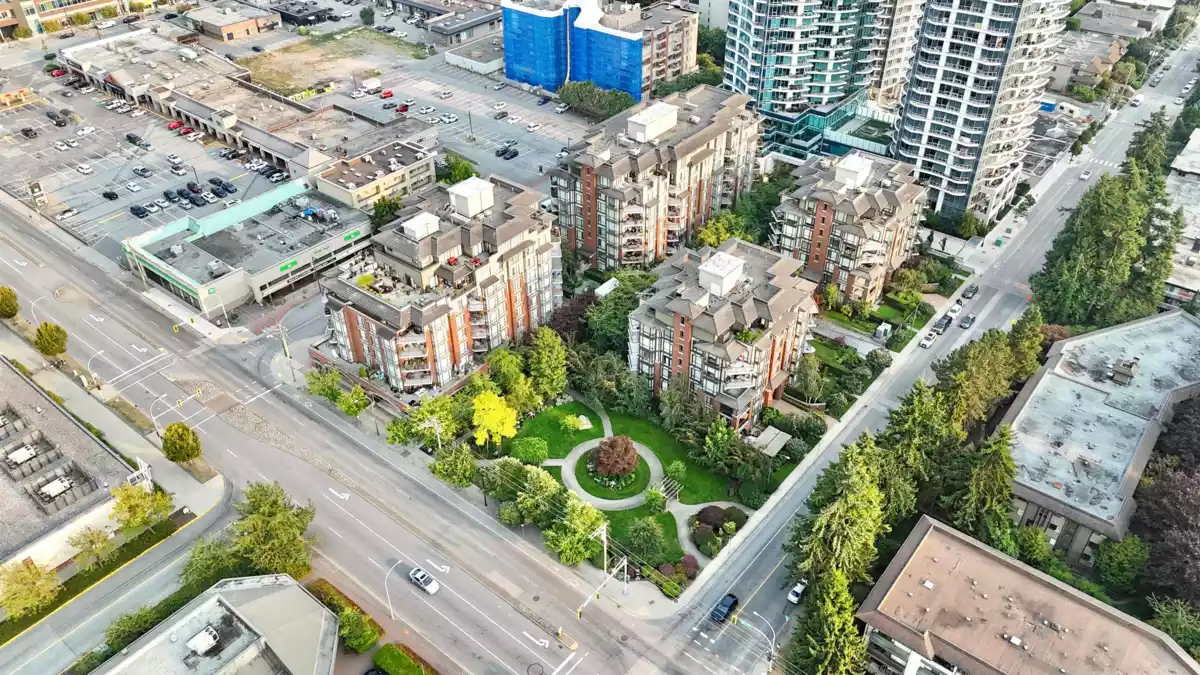 Fitness Center Photo Near 603 1550 Martin Street, White Rock, BC
