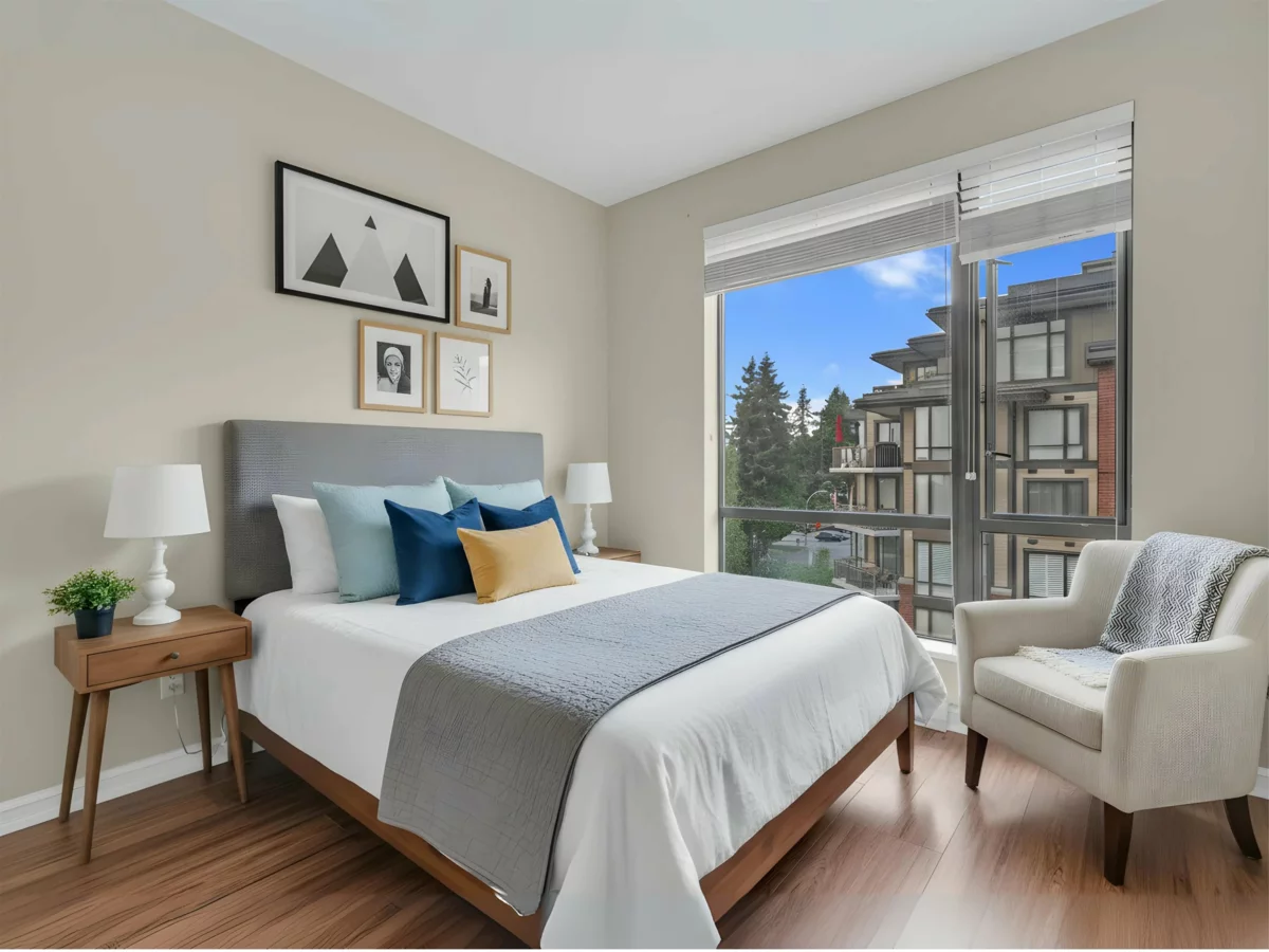 Laundry Room Photo of 603 1550 Martin Street, White Rock, BC