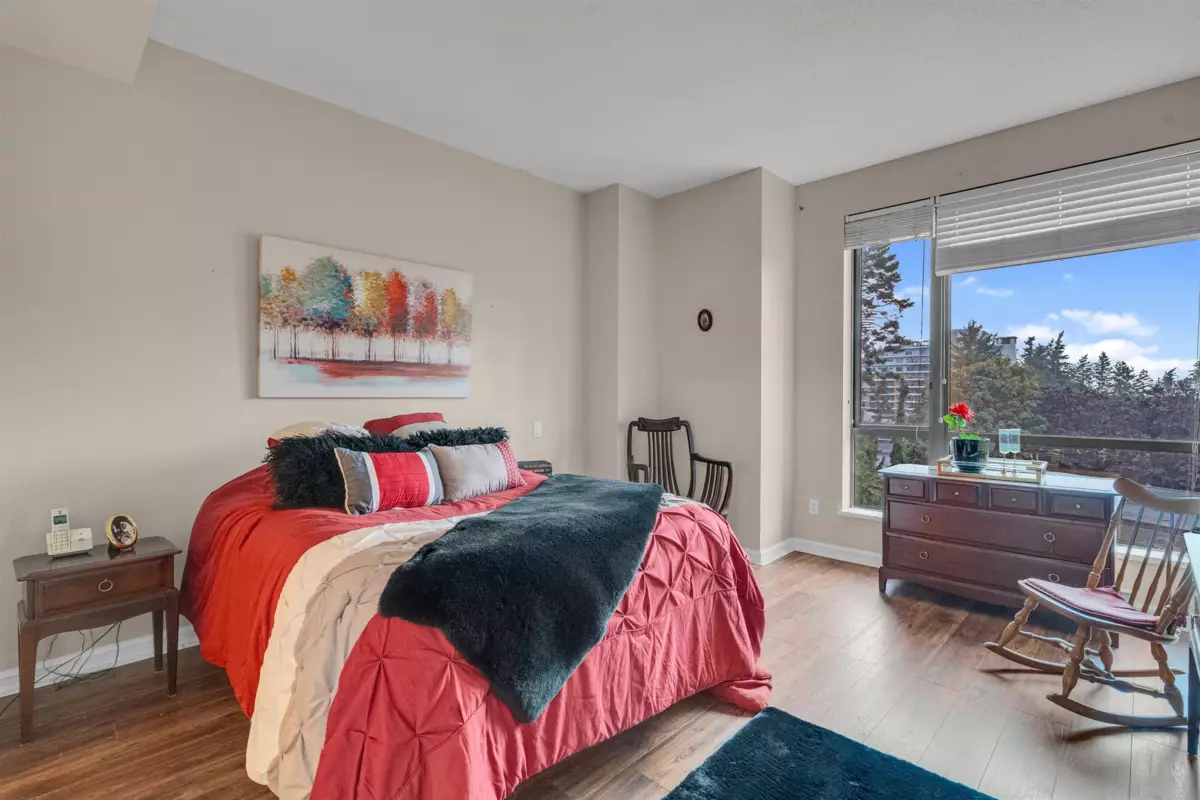 Staircase Photo of 603 1550 Martin Street, White Rock, BC