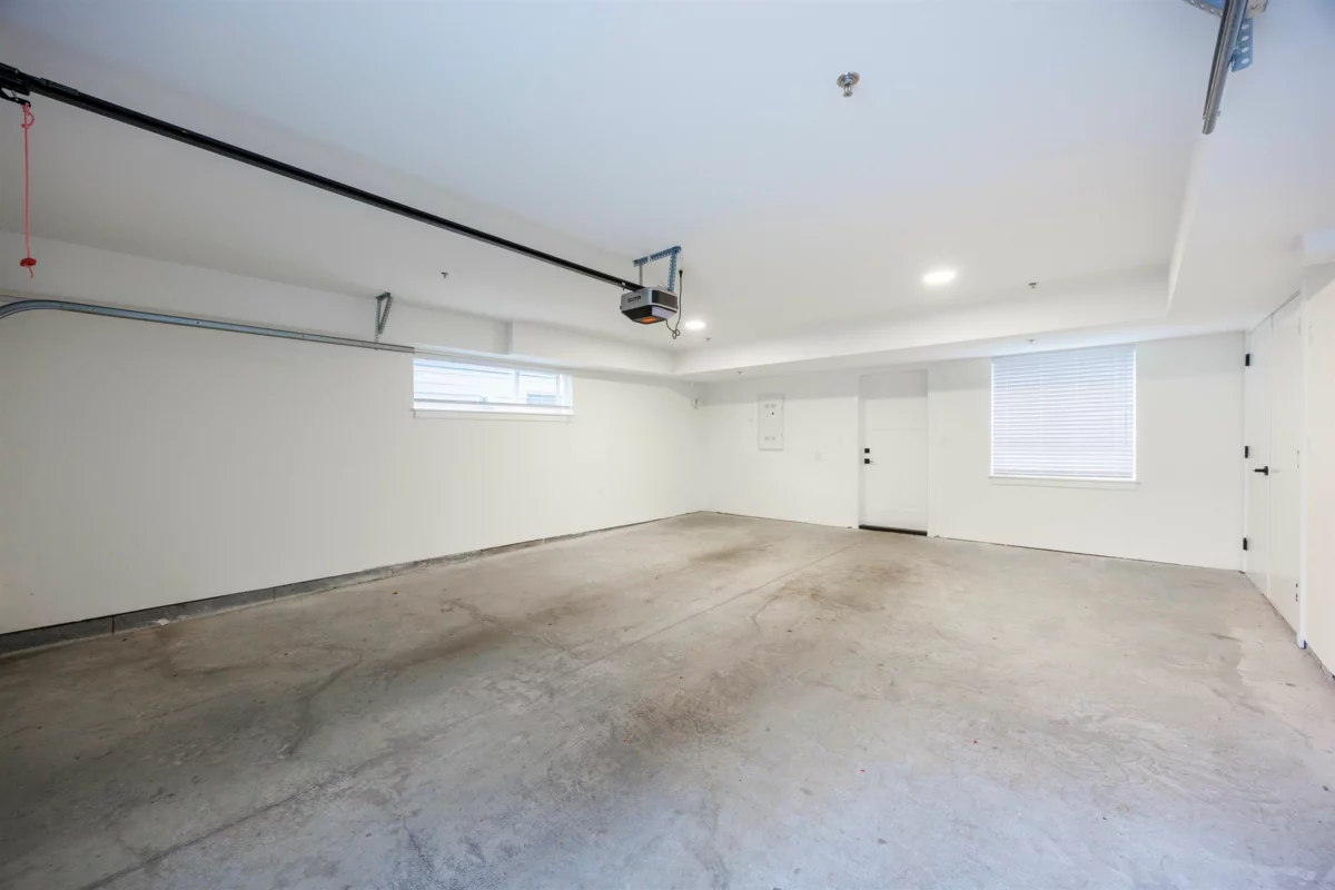 Swimming Pool Photo of 6 19935 75a Avenue, Langley, BC