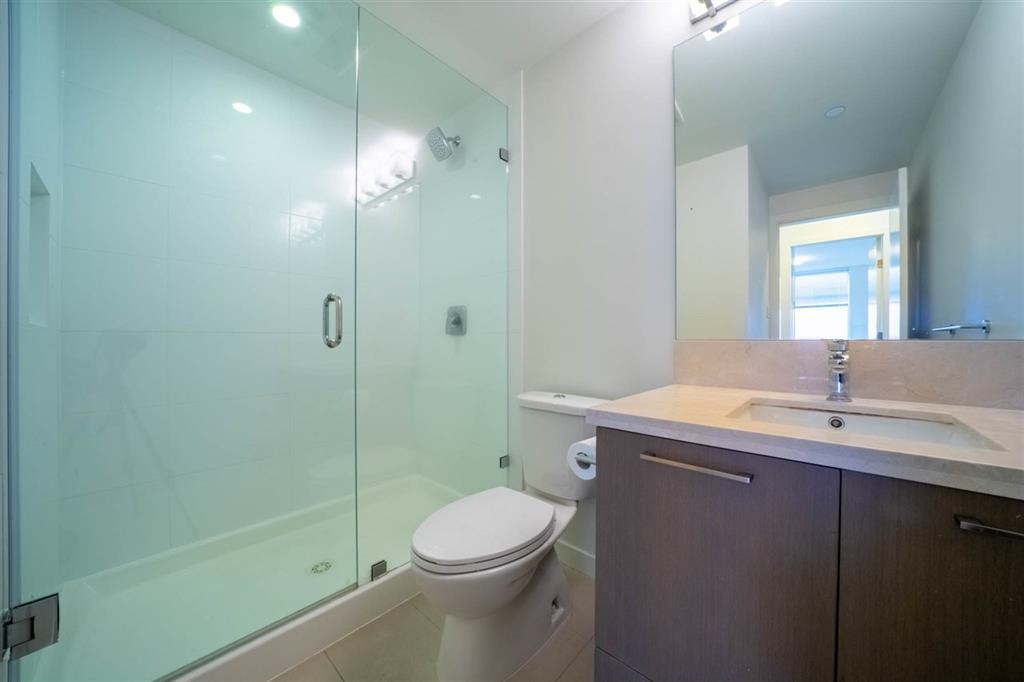 Primary Bathroom Photo of 1905 3080 Lincoln Avenue, Coquitlam, BC