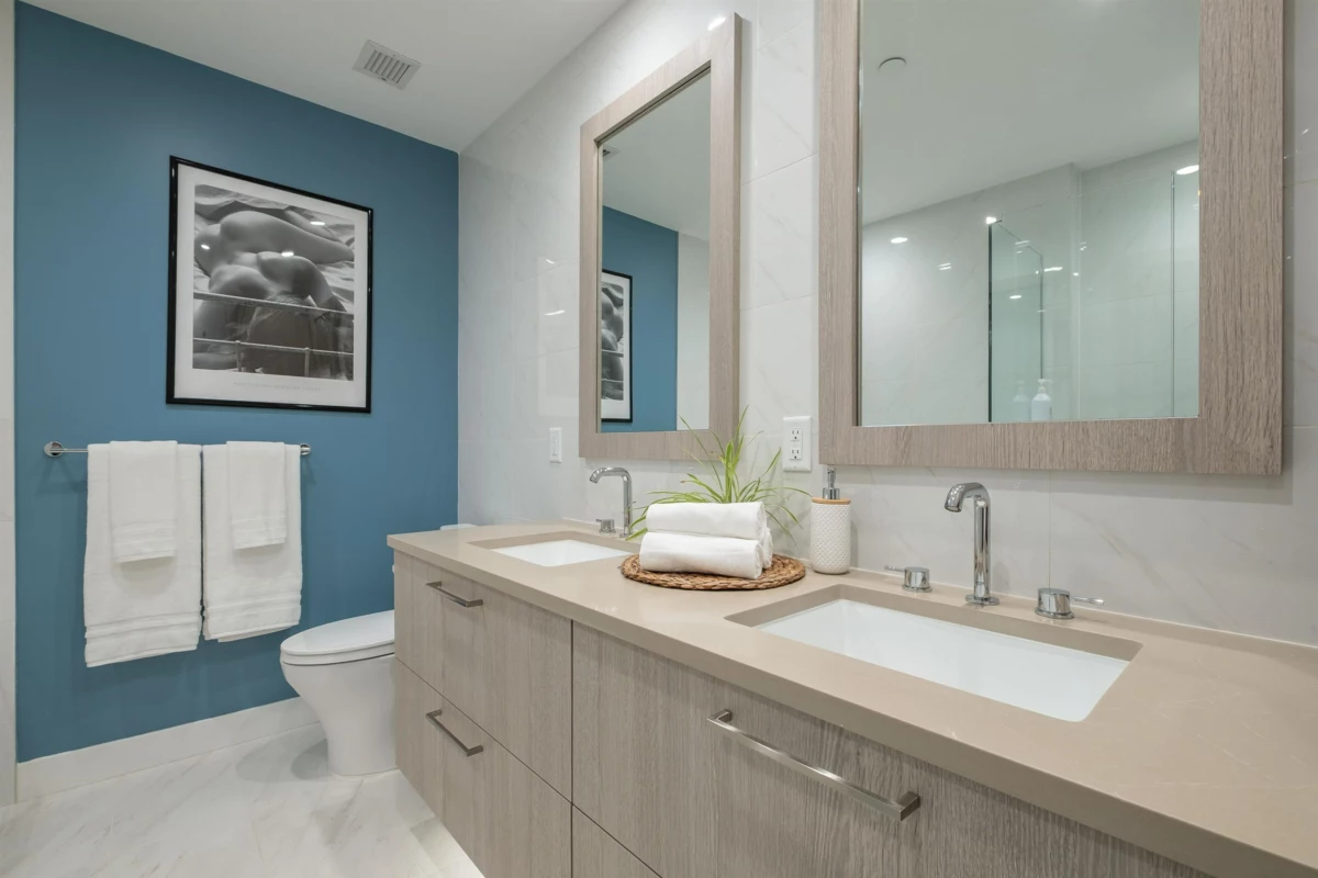 Entry Foyer Photo of 111 747 E 3rd Street, North Vancouver, BC