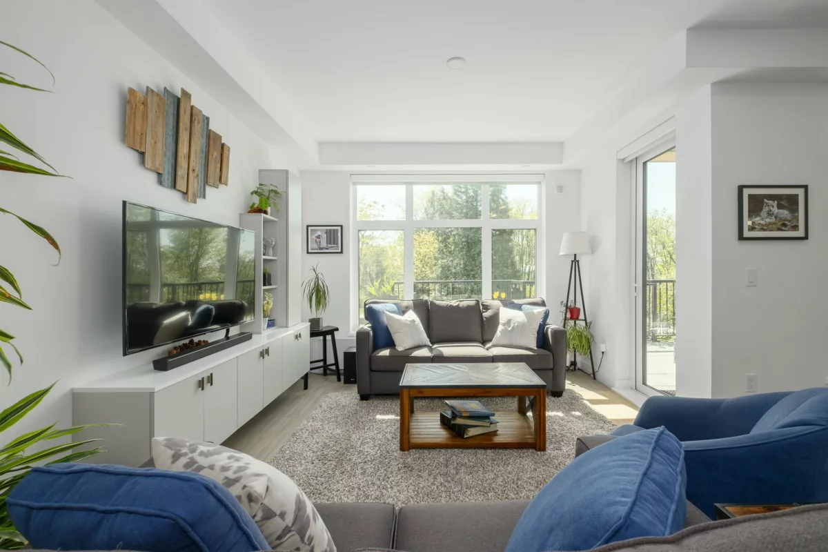 Living Room Photo of 111 747 E 3rd Street, North Vancouver, BC