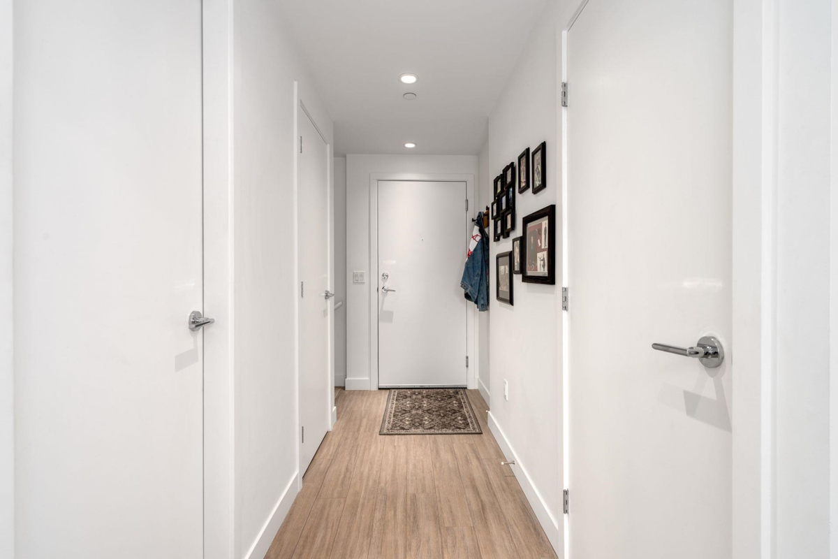 Outdoor Patio Photo of 111 747 E 3rd Street, North Vancouver, BC