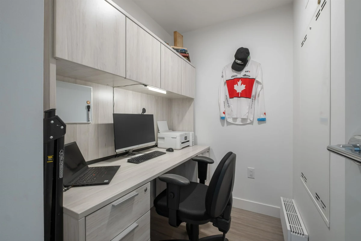 Powder Room Photo of 111 747 E 3rd Street, North Vancouver, BC