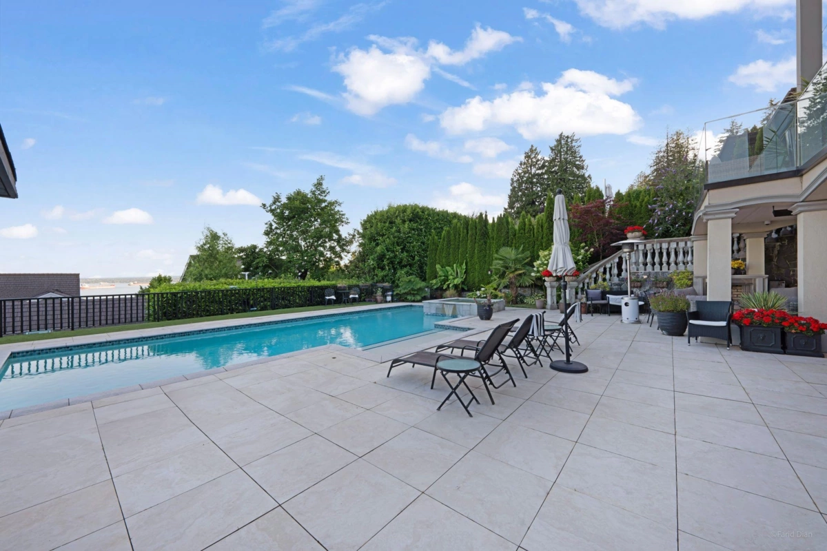 Mudroom Photo of 2538 Ottawa Avenue, West Vancouver, BC
