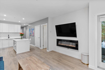 Kitchen Photo of 309 5415 Brydon Crescent, Langley, BC
