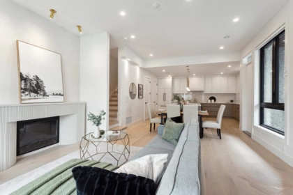 101 1038 Delestre Avenue, Coquitlam, BC
