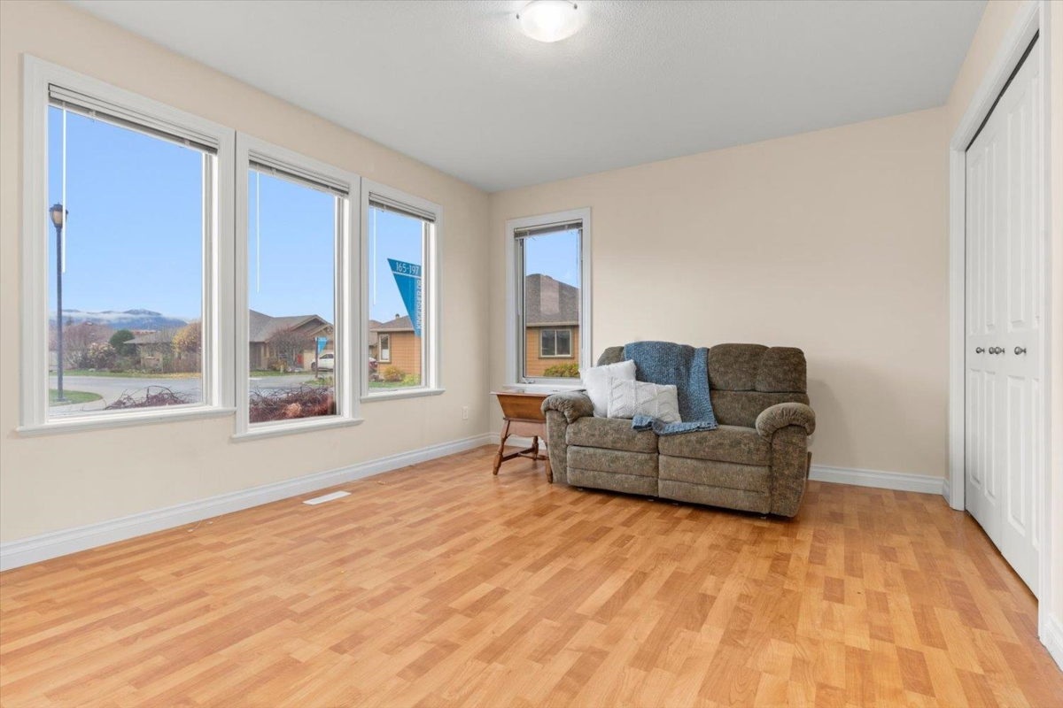 Basement Recreation Room Photo of 166 46000 Thomas Road, Chilliwack, BC