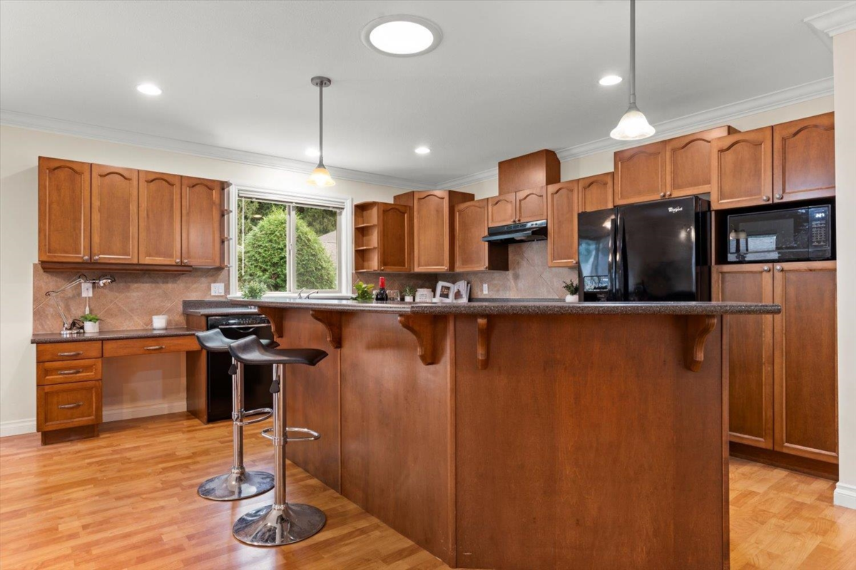 Bedroom 3 Photo of 166 46000 Thomas Road, Chilliwack, BC