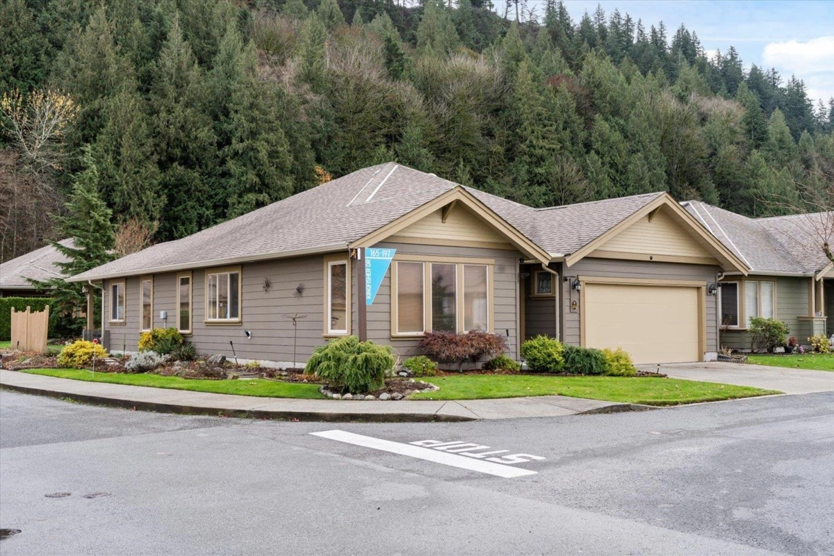 Exterior Rear Photo of 166 46000 Thomas Road, Chilliwack, BC