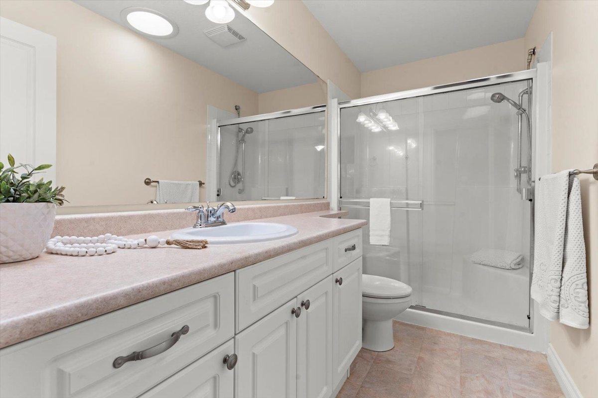 Front Yard Photo of 166 46000 Thomas Road, Chilliwack, BC