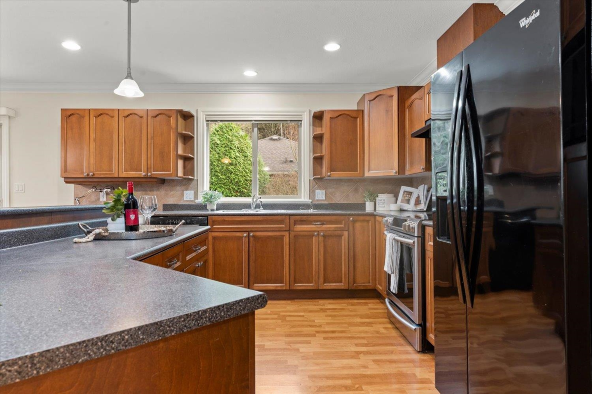 Powder Room Photo of 166 46000 Thomas Road, Chilliwack, BC