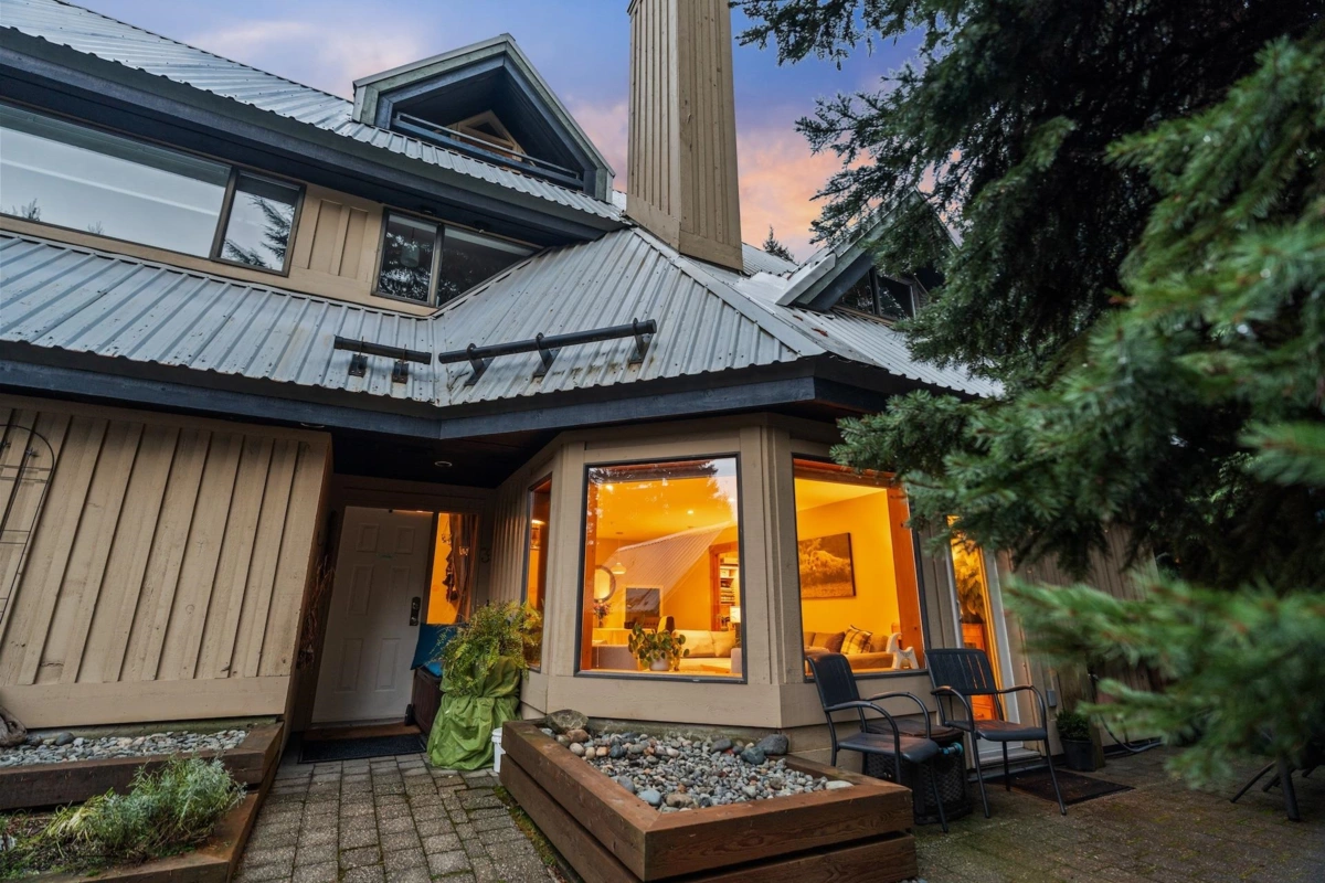 Loft / Bonus Room Photo of 3 4725 Spearhead Drive, Whistler, BC