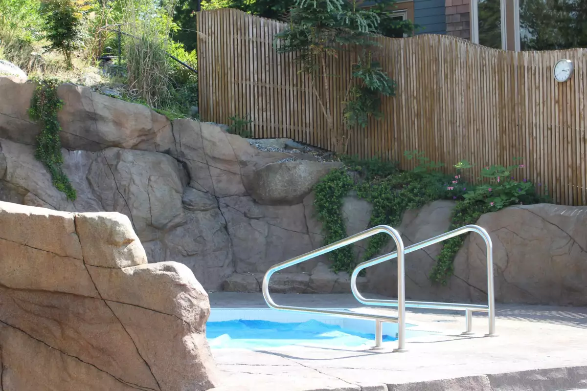 Entry Foyer Photo of 30B 12849 Lagoon Road, Madeira Park, BC